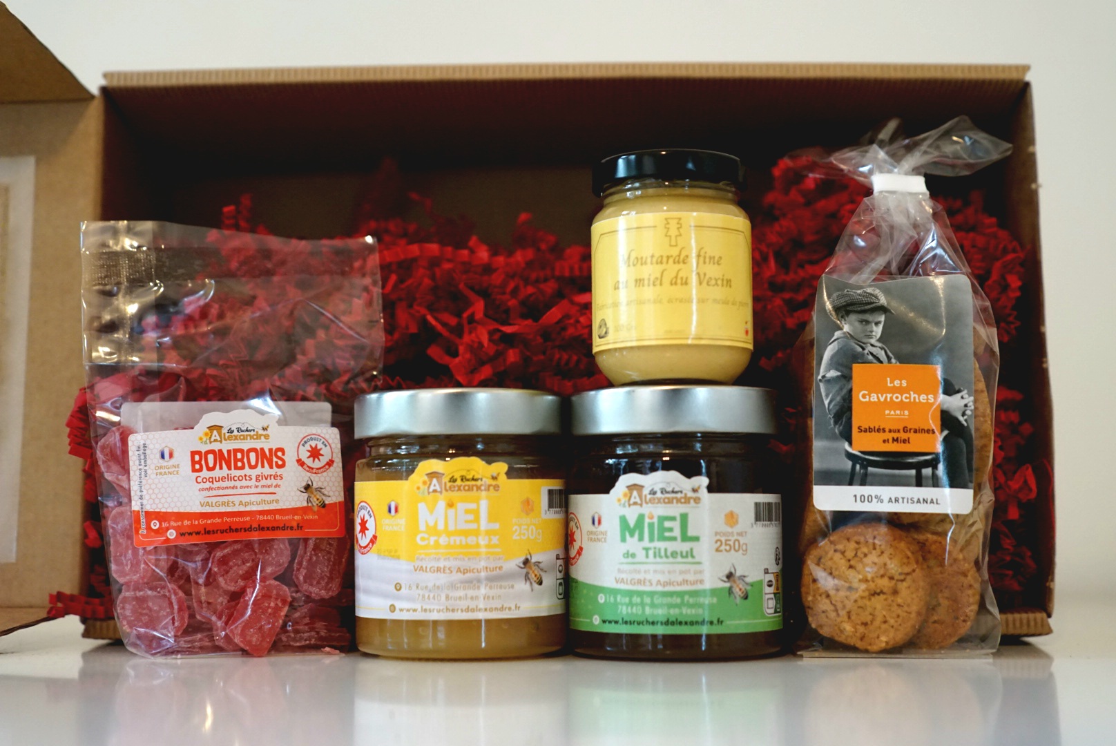 Featured image for “Douceur Sucrée : La Box Tout Miel”